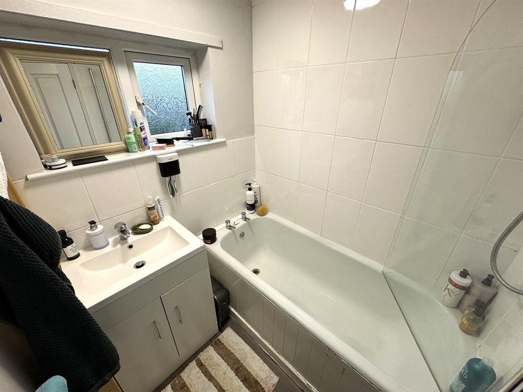Additional image 22 of 3 bed semi-detached house for saleBerryfield Road, Cottingham, Market Harborough LE16