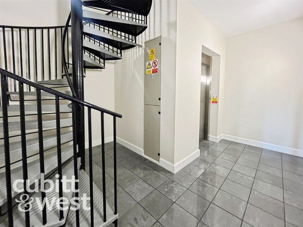 Additional image 8 of 2 bed flat for saleGunwharf Quays, Portsmouth, Hampshire PO1
