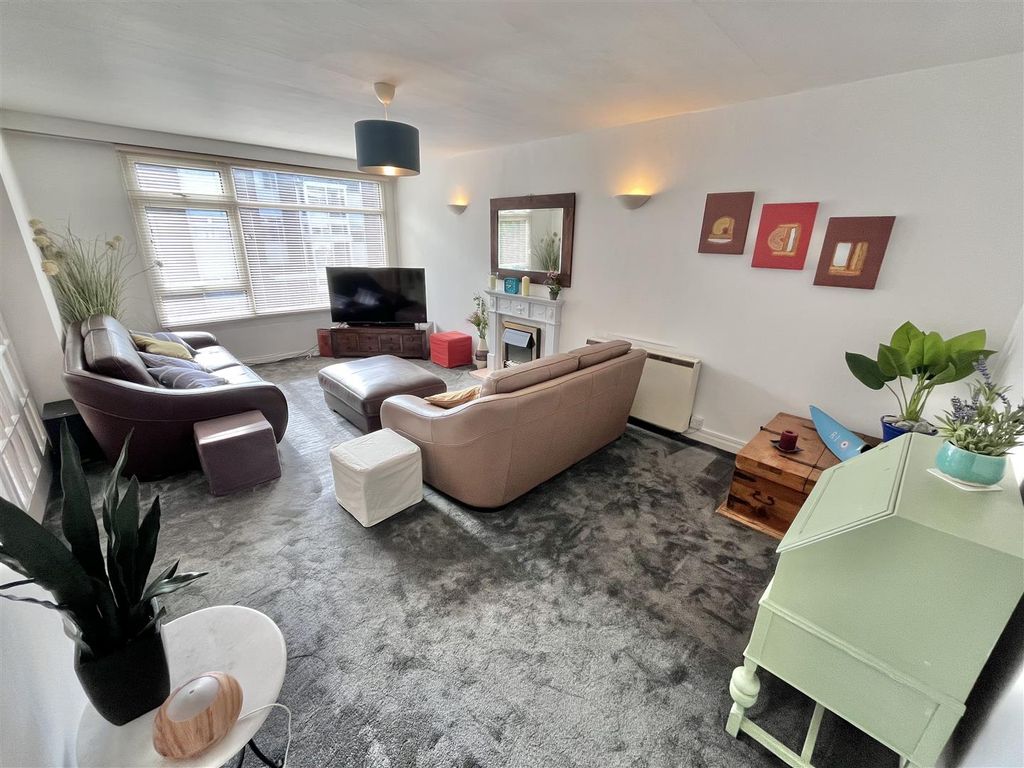 Additional image 15 of 2 bed flat for saleDenewood Court, Queens Road, Wilmslow SK9