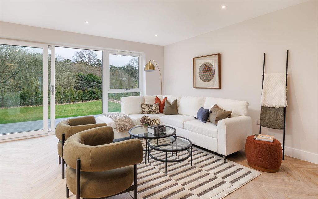 Additional image 8 of 5 bed detached house for saleGatcombe, Isle Of Wight PO30