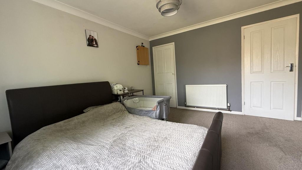 Additional image 4 of 2 bed maisonette for saleThe Hollows, Newport PO30
