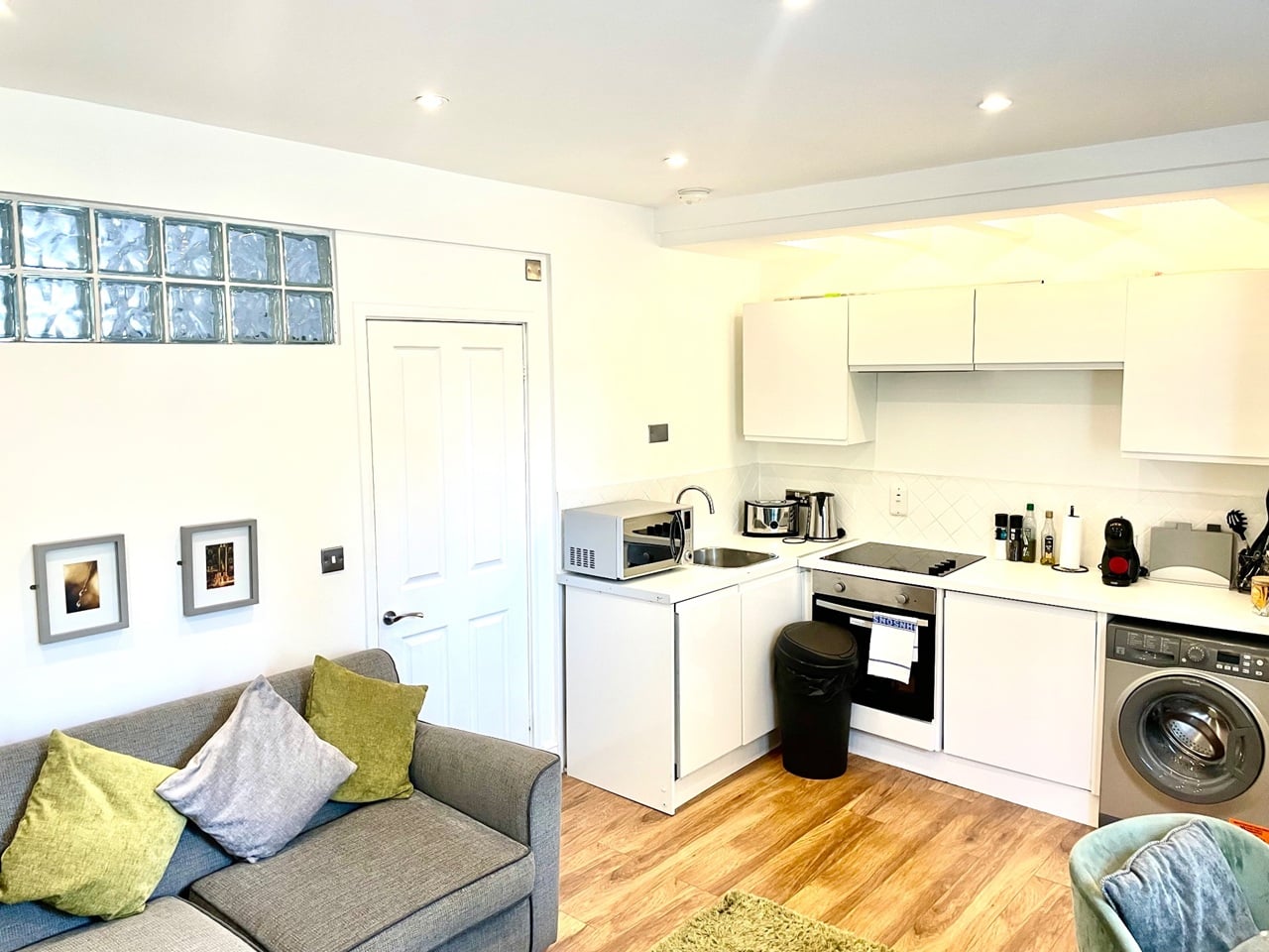 1 Bed Flat, Emmanuel Road, CB1, N1 7GU photo 4