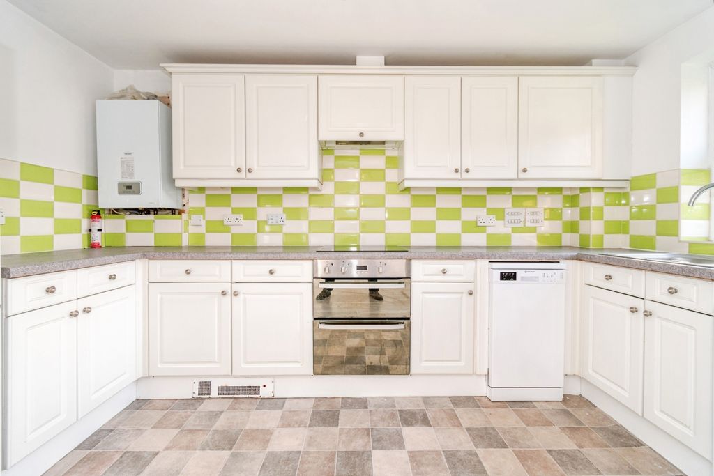 Additional image 2 of 2 bed flat for saleRollesbrook Gardens, Southampton, Hampshire SO15