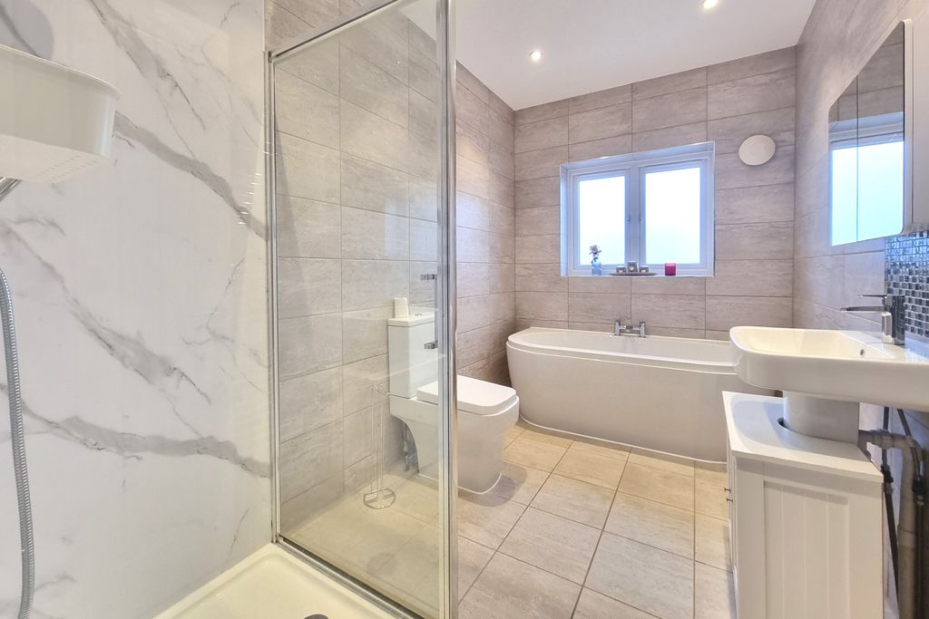 Additional image 15 of 5 bed end terrace house for saleCopnor, Portsmouth PO2