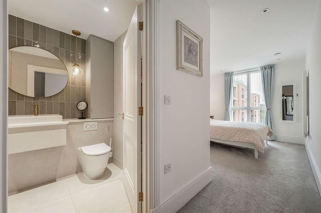 Additional image 10 of 2 bed flat for saleFellowes Rise, Winchester SO22