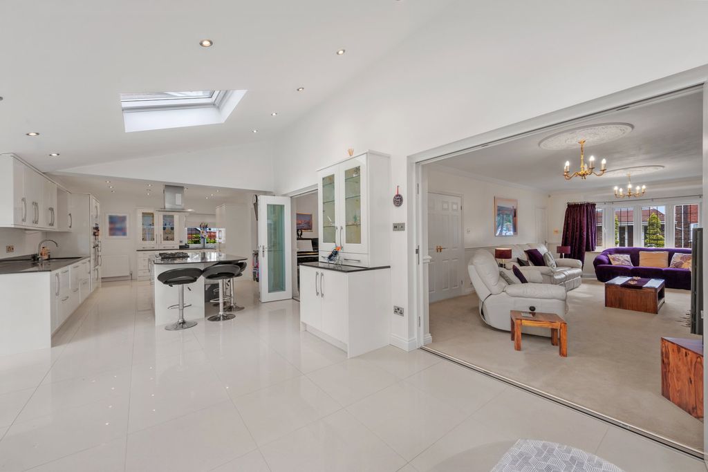 Additional image 4 of 5 bed detached house for saleAvondale Rise, Wilmslow SK9