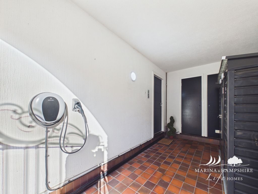 Additional image 29 of 3 bed town house for saleNewlyn Way, Portsmouth PO6