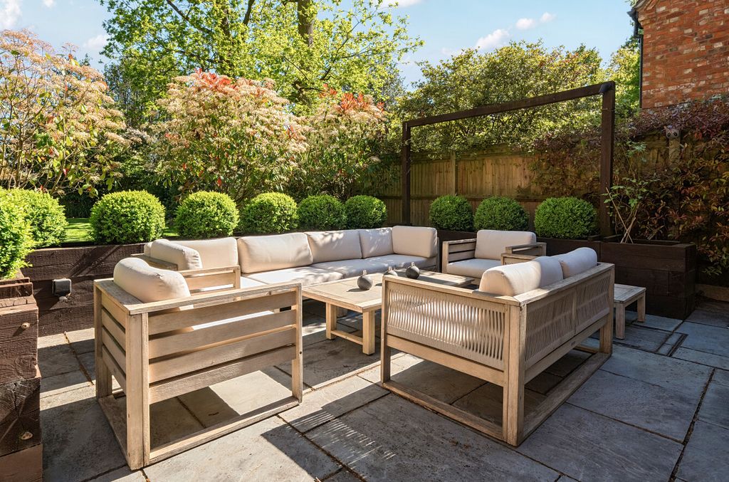 Additional image 26 of 5 bed detached house for saleRoundabout Lane, Winnersh, Wokingham RG41