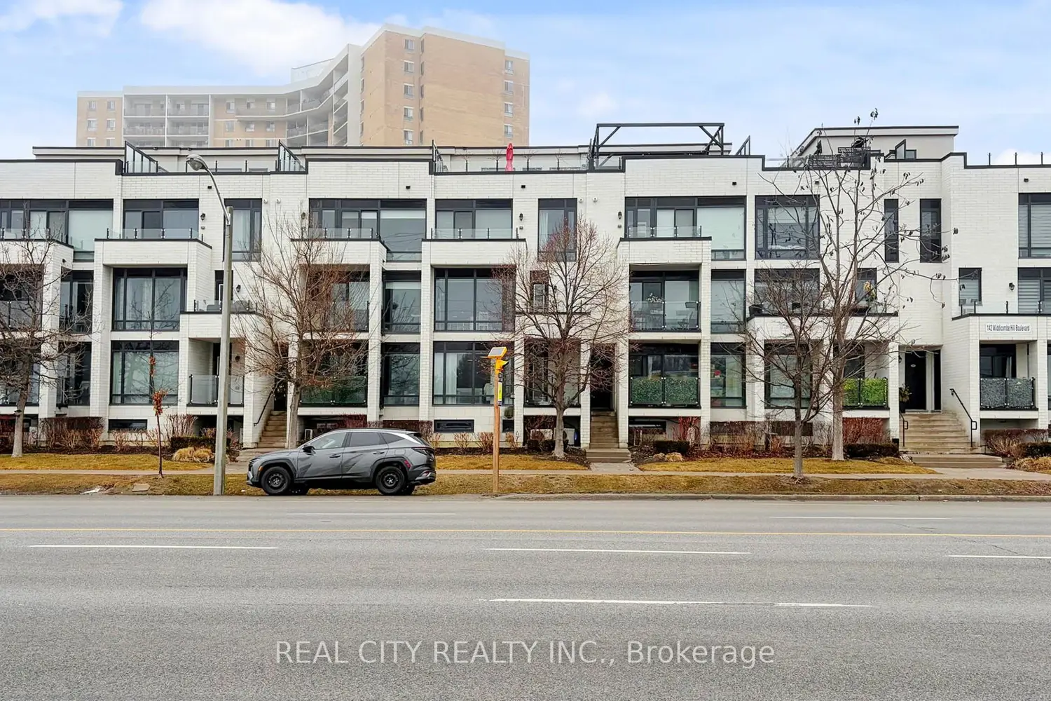 142 Widdicombe Hill Boulevard 511