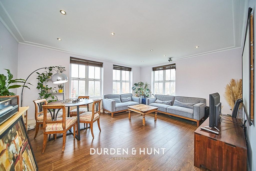 Additional image 2 of 2 bed flat for saleThe Boulevard, Woodford Green IG8