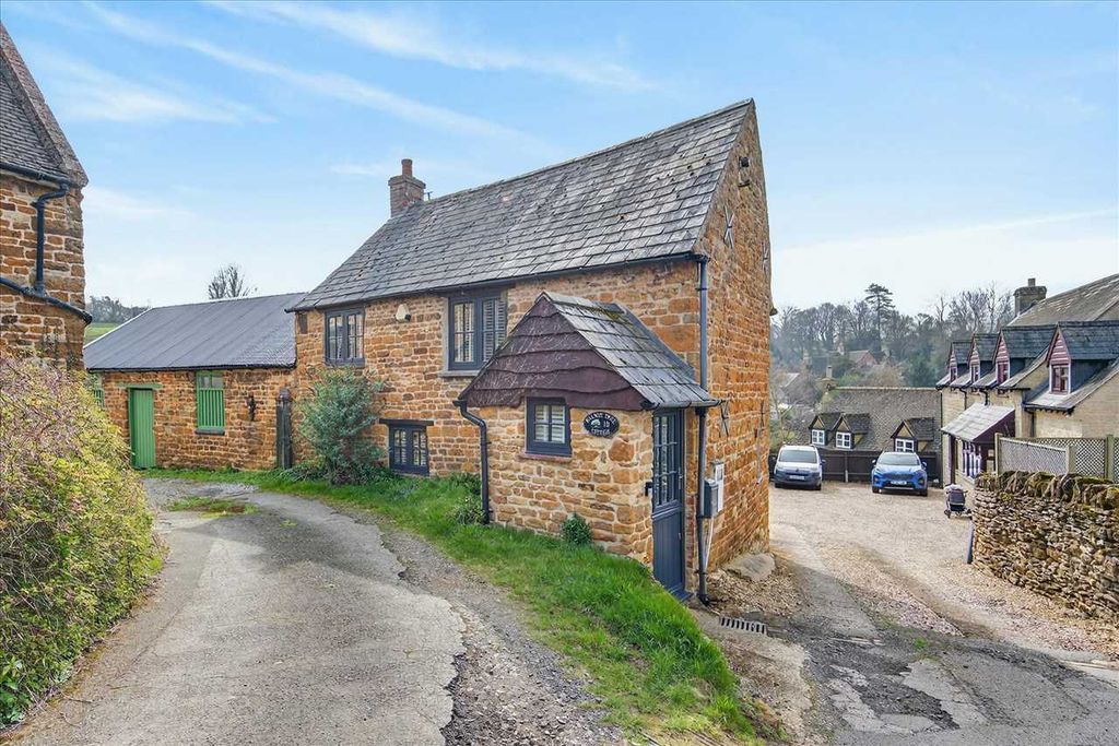 Additional image 31 of 3 bed cottage for saleWalnut Tree Cottage, Corby Road, Cottingham LE16