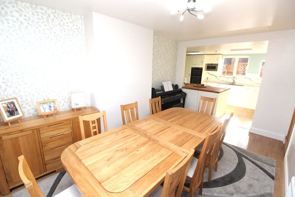 Additional image 10 of 4 bed detached house for saleChapel Lane, Cosby, Leicester LE9