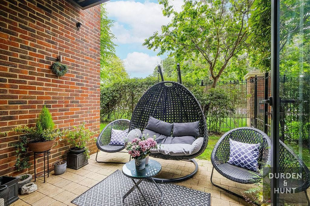 Additional image 5 of 2 bed flat for saleWhitehall Road, Woodford Green IG8