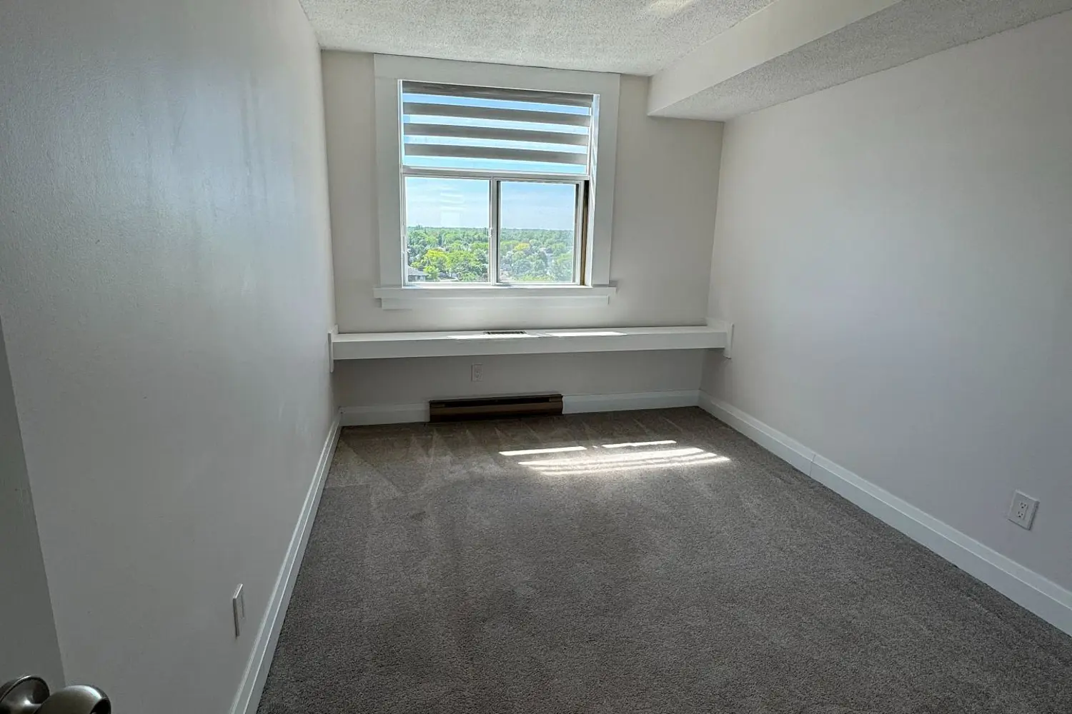 2760 Carousel Crescent 1209 photo 2