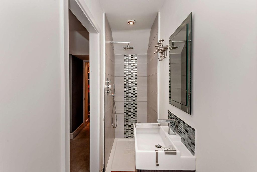 Additional image 17 of 5 bed detached house for saleThe Drive, Ashford TW15