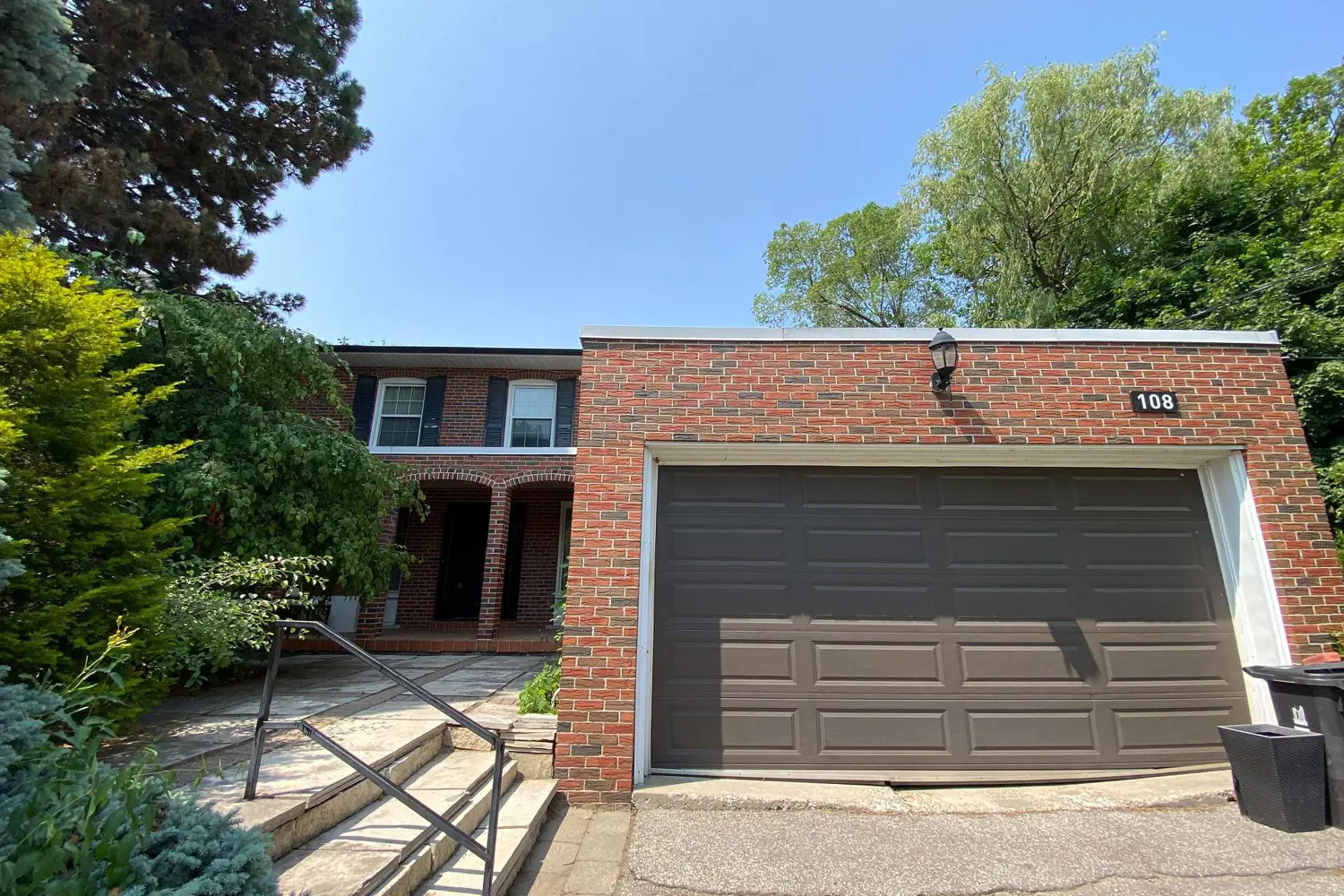 108 Old Colony Road