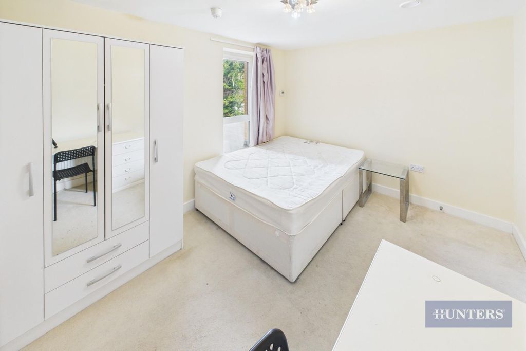 Additional image 6 of 2 bed flat for saleAlexander Place, The Avenue, Southampton SO17