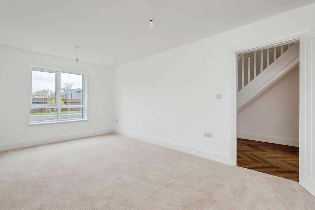 Additional image 6 of 5 bed detached house for saleVictoria Place, Bevan Way, Widnes, Cheshire WA8
