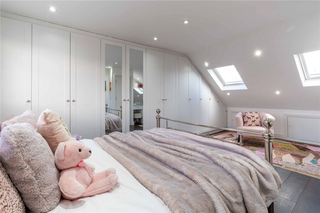 Additional image 18 of 5 bed semi-detached house for saleKings Avenue, Woodford Green IG8
