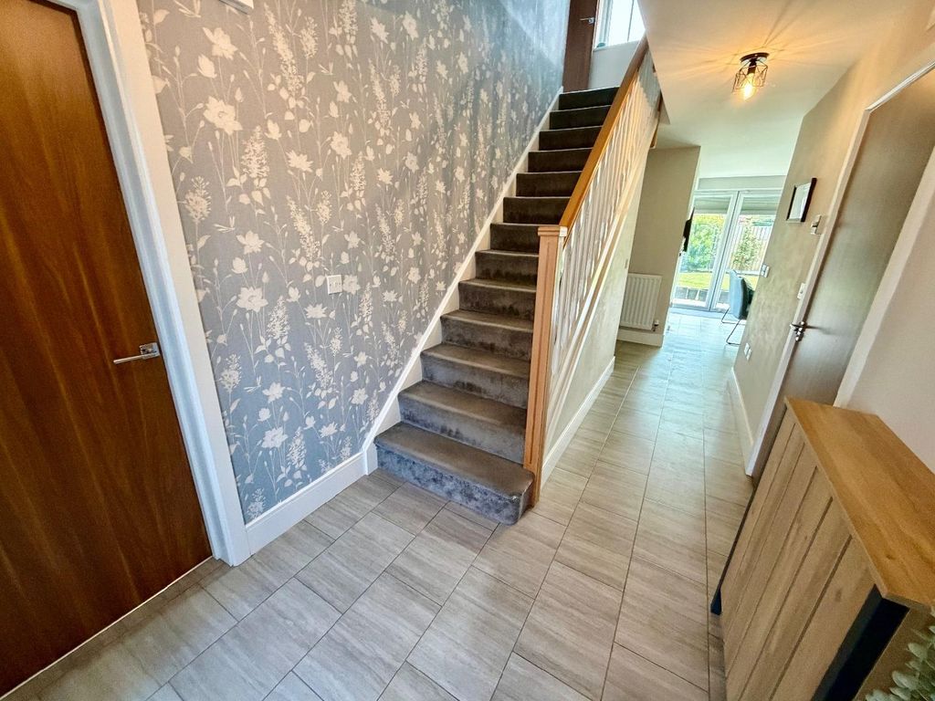 Additional image 2 of 4 bed detached house for saleLinden Crescent, Yarm TS15