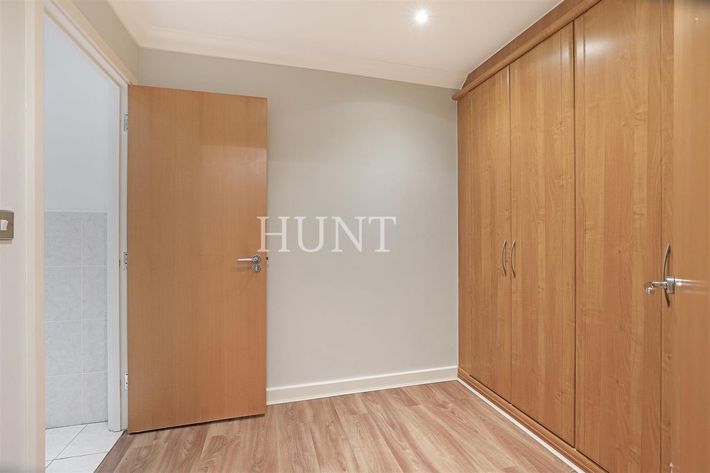 Additional image 19 of 4 bed flat for saleThe Manor, Repton Park, Woodford Green, Essex IG8