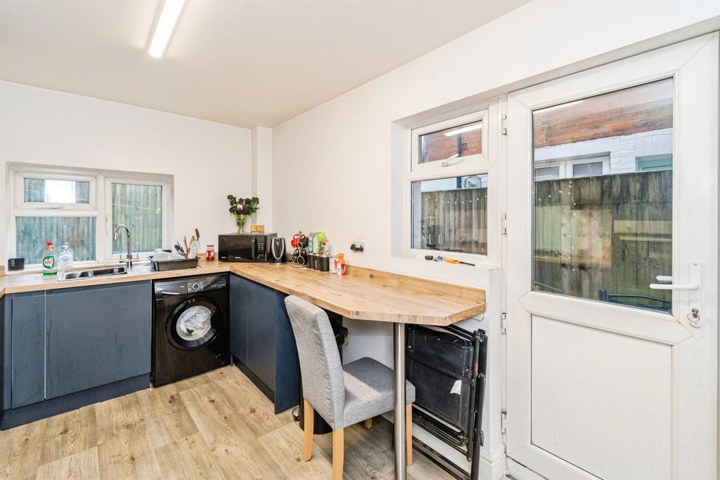 Additional image 8 of 2 bed terraced house for saleKingsley Road, Southampton SO15