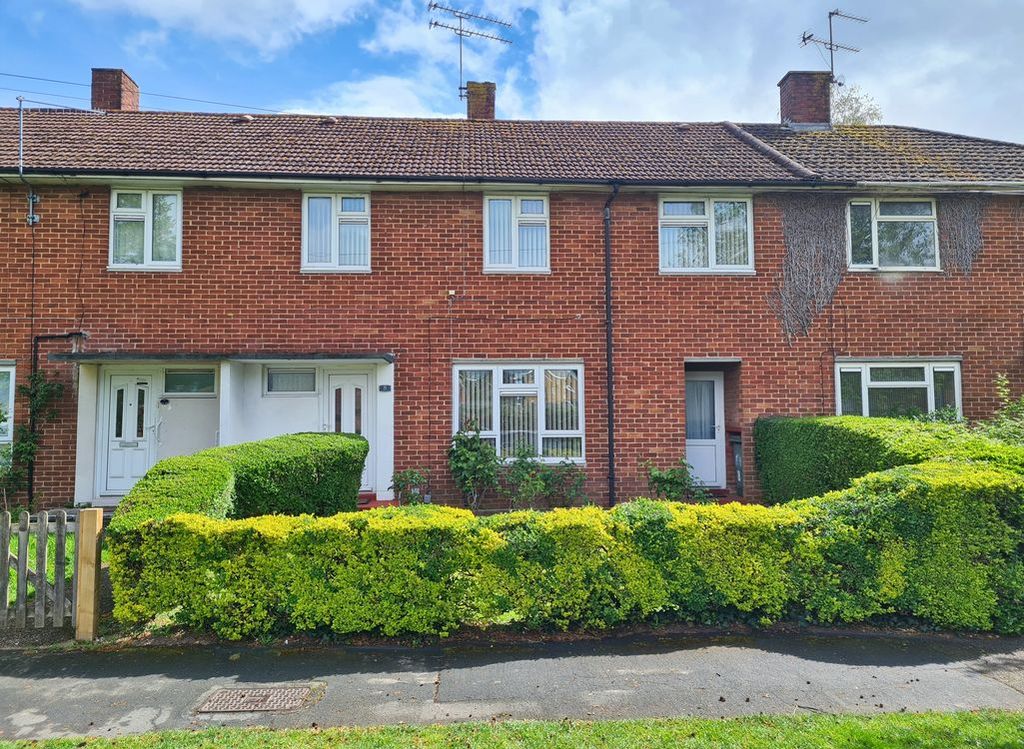 4 bed terraced house for saleWindrush Road, Millbrook SO16