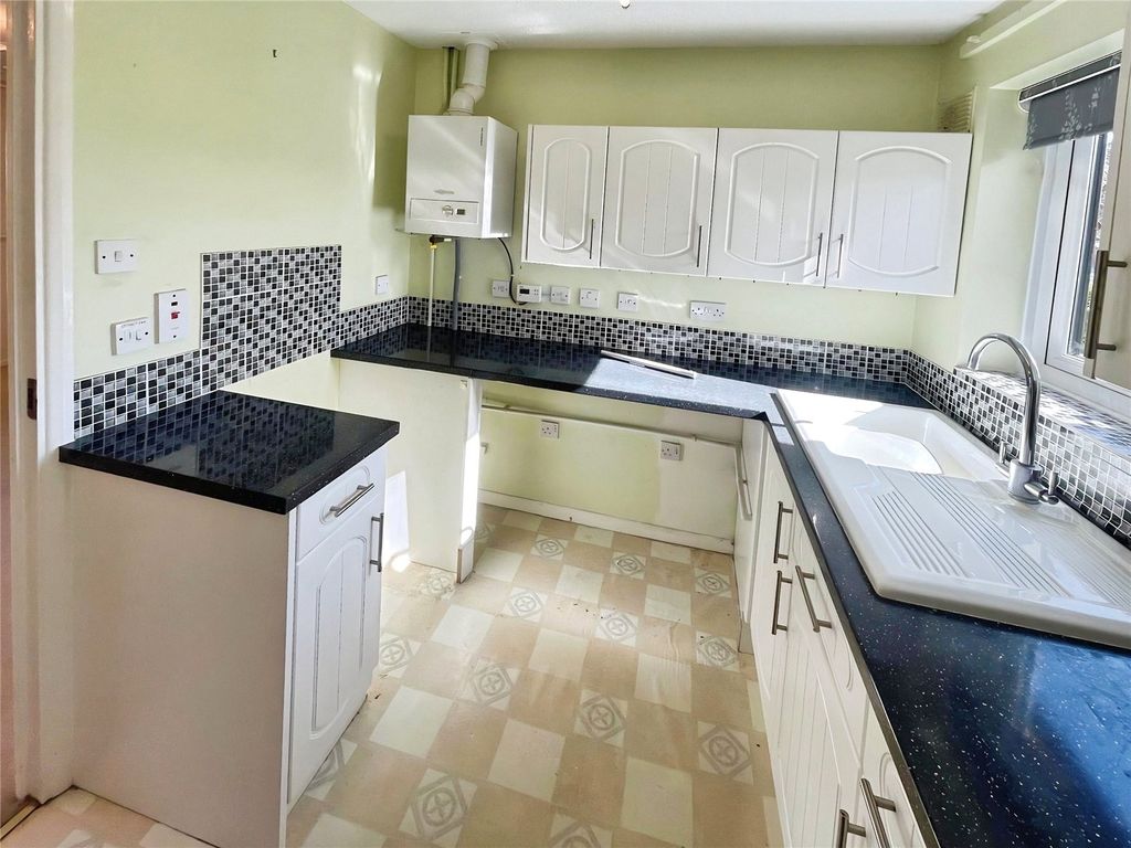 Additional image 5 of 2 bed bungalow for saleDelisle Court, Loughborough, Leicestershire LE11
