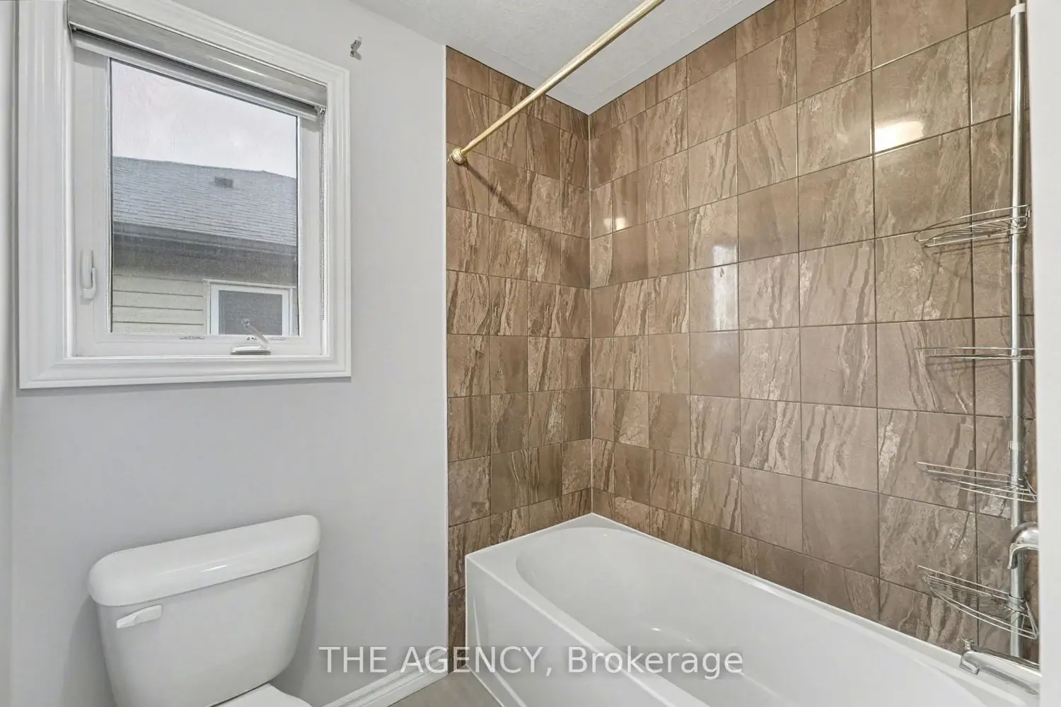 Additional image 14 of 2356 Constance Avenue
