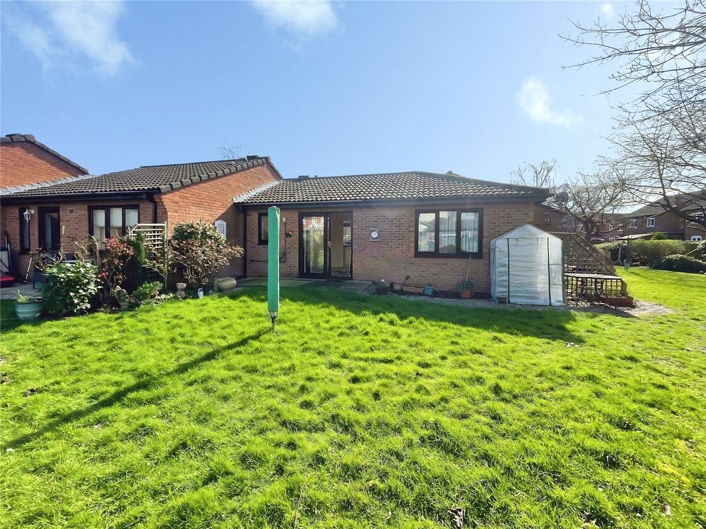 Additional image 10 of 2 bed bungalow for saleDelisle Court, Loughborough, Leicestershire LE11