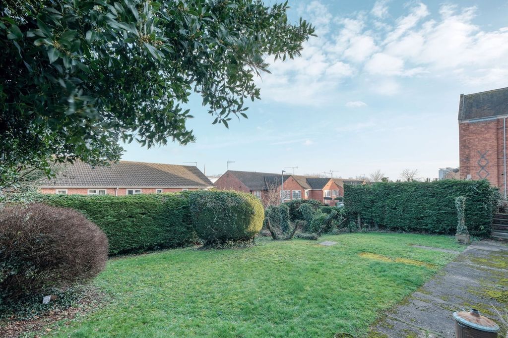 Additional image 11 of 2 bed flat for saleHenwick Road, Worcester WR2