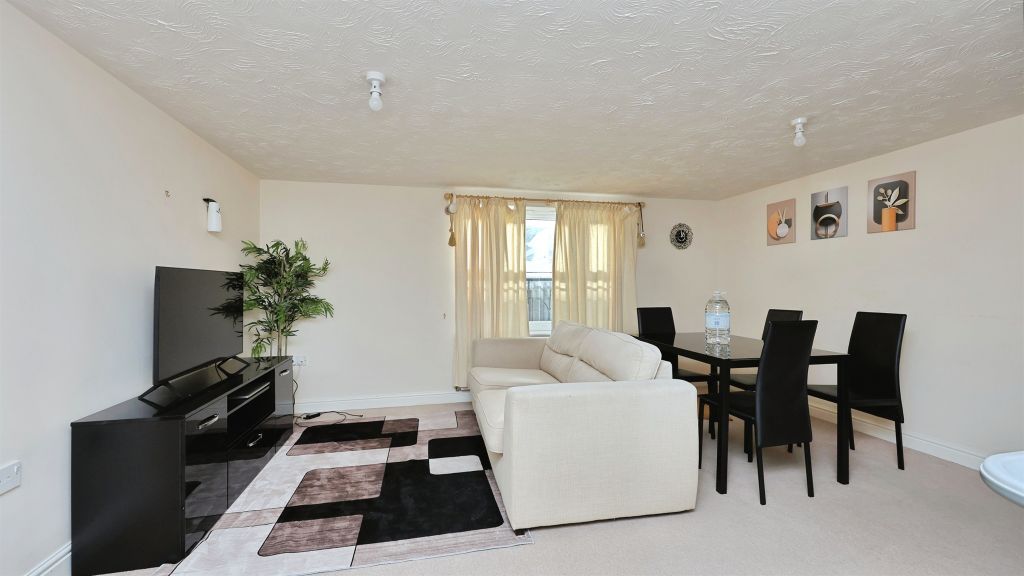 Additional image 2 of 2 bed flat for saleCaddow Road, Norwich NR5