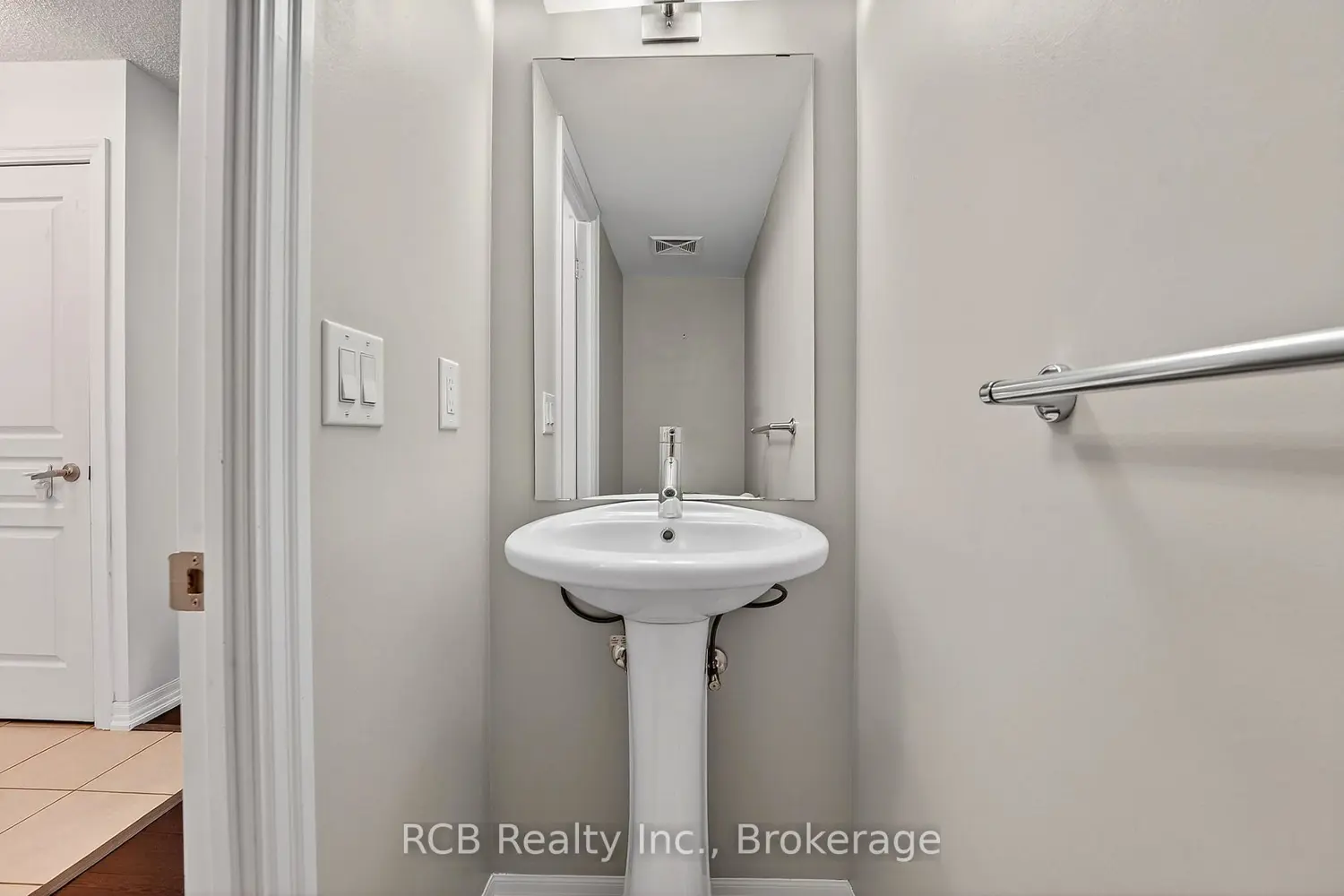 Additional image 4 of 1940 Ironstone Drive 1006