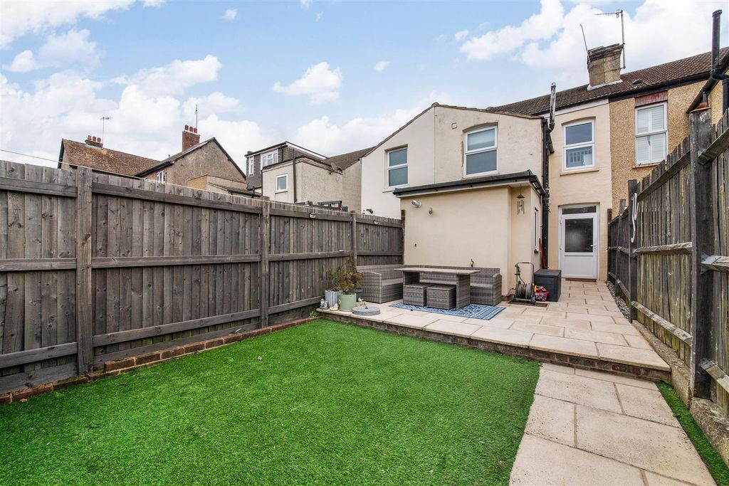 Additional image 12 of 2 bed terraced house for saleGodstone Road, Whyteleafe CR3