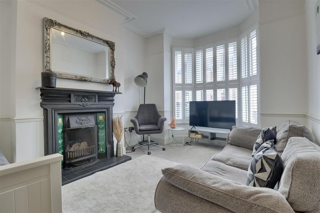 Additional image 2 of 3 bed property for saleHaslemere Road, Southsea PO4