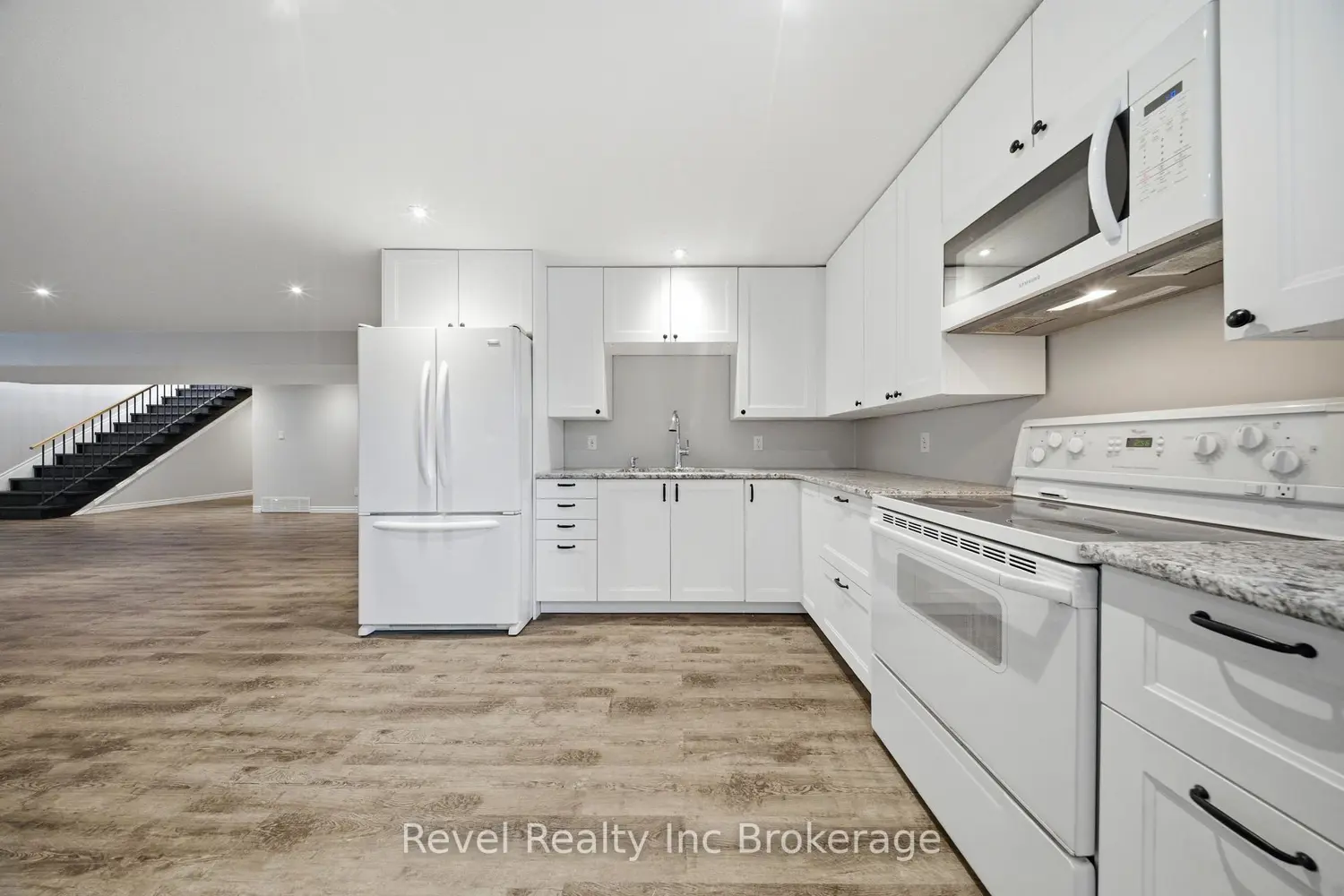 Additional image 9 of 623 Devonshire Avenue