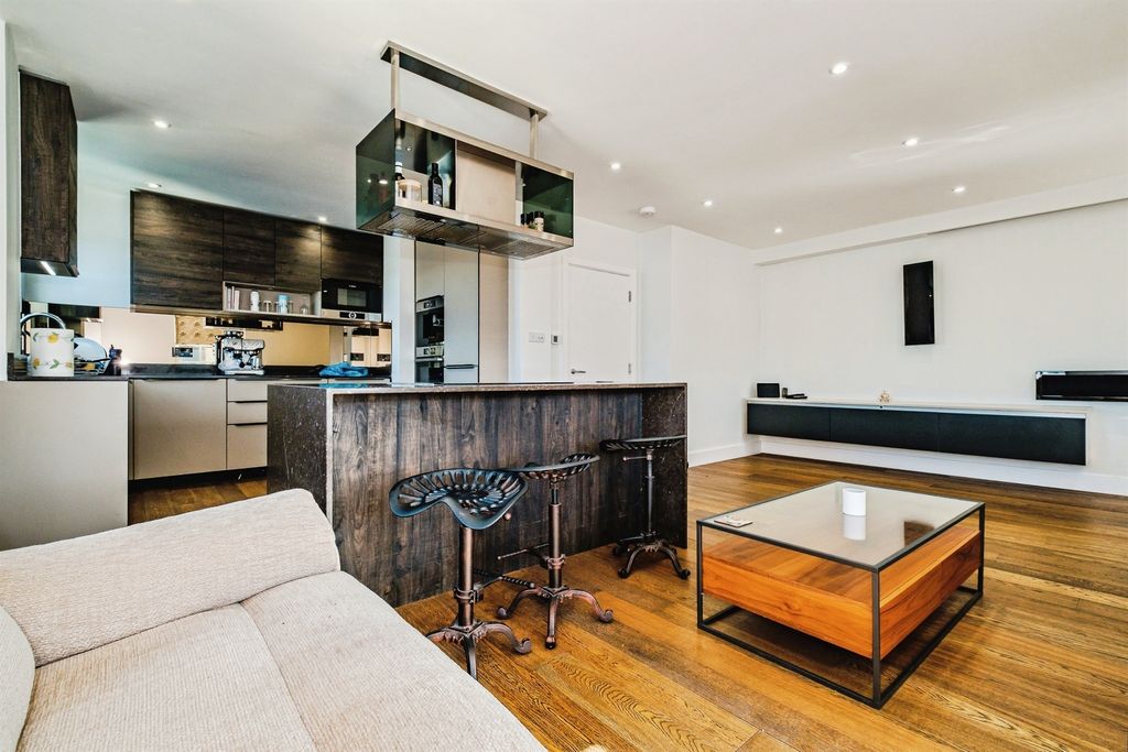 Additional image 4 of 2 bed flat for saleMarine Parade, Worthing BN11
