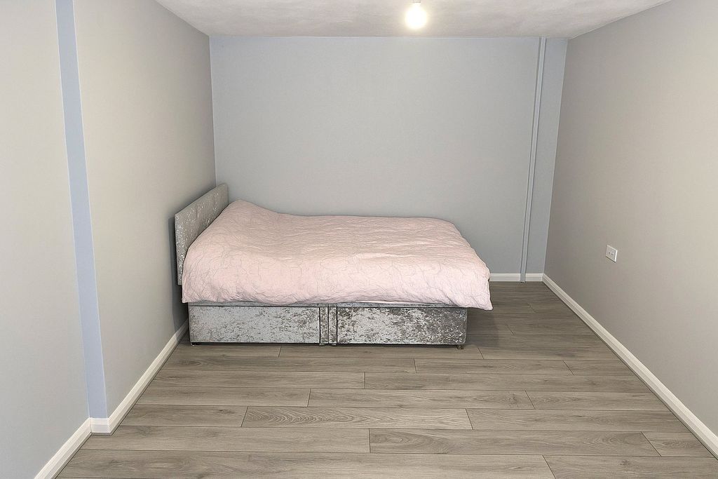Additional image 16 of 5 bed bungalow for saleDovedale Road, Thurmaston, Leicester, Leicestershire LE4