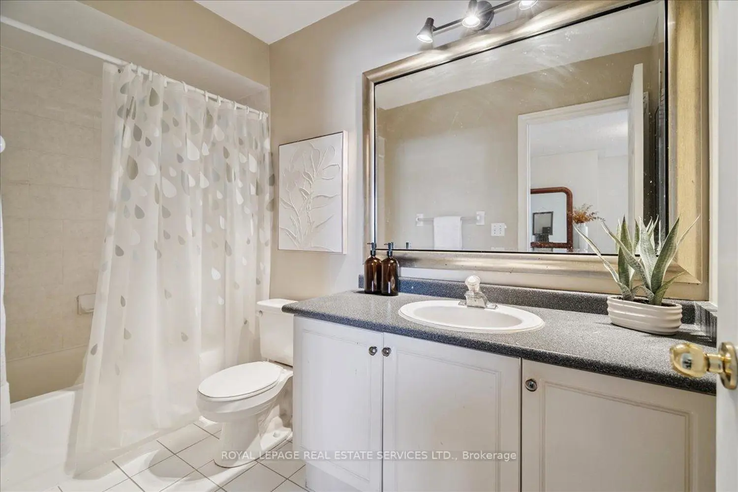 Additional image 8 of 2871 Darien Road 14