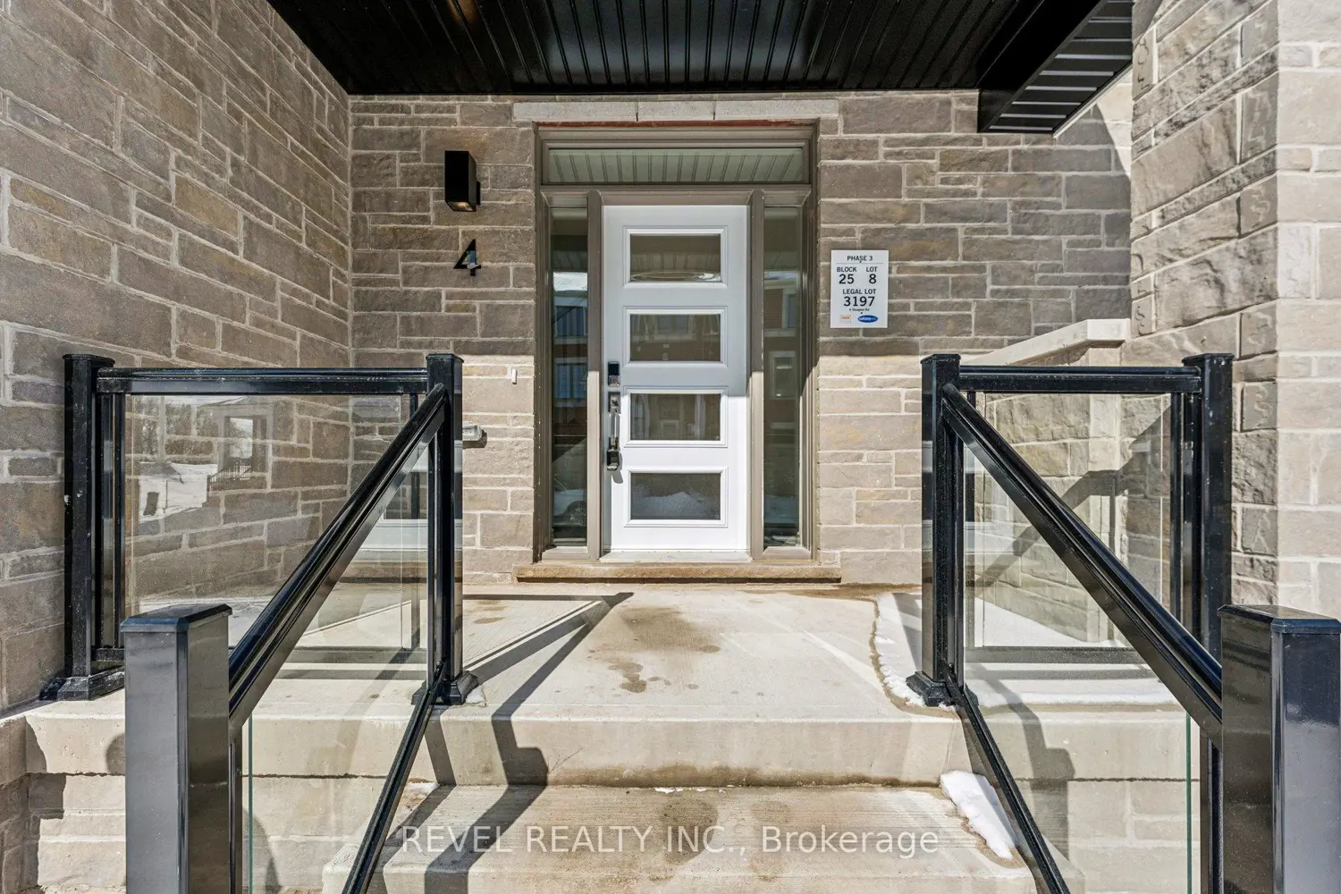 Additional image 4 of 4 Sturgeon Road