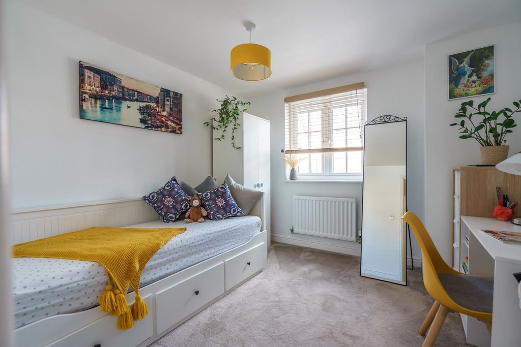 Additional image 8 of 2 bed flat for saleMiller Road, Water Lane, York YO30