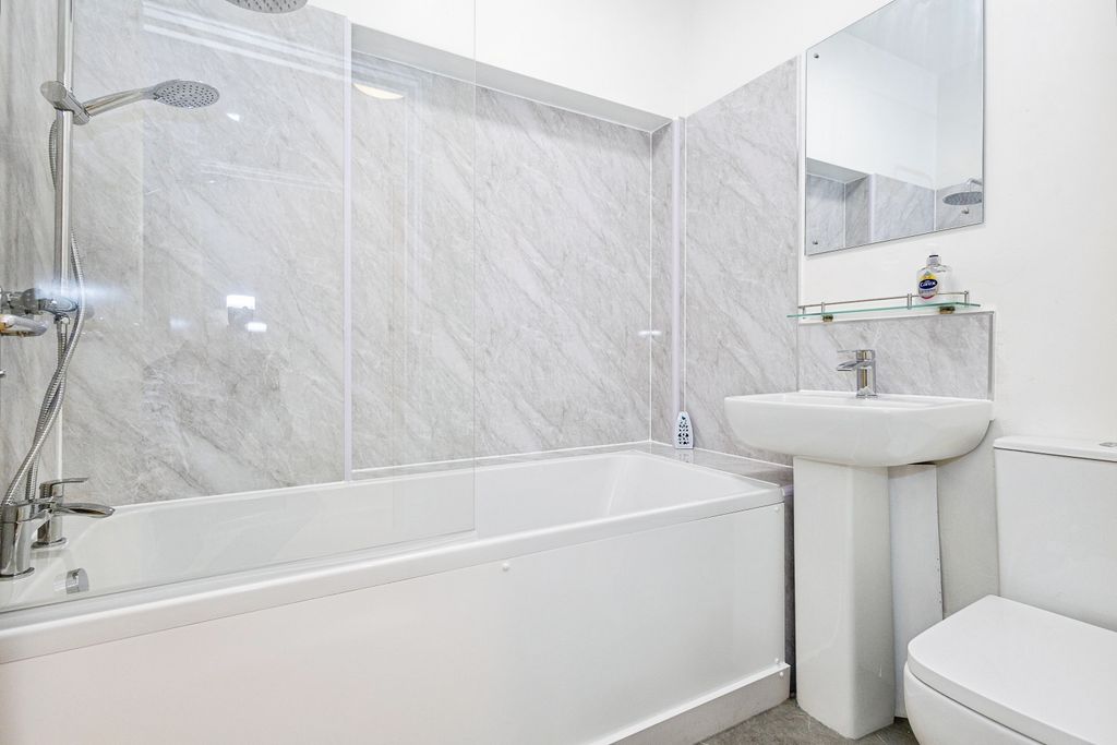 Additional image 9 of 1 bed flat for sale196-198 London Road, Portsmouth PO2