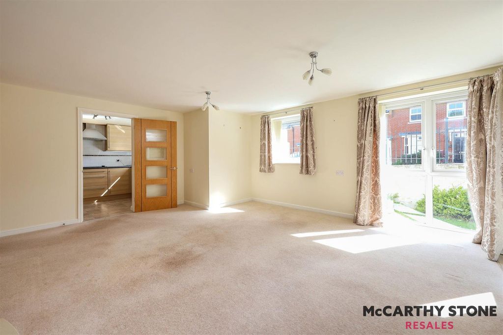 Additional image 3 of 2 bed flat for saleSomers Brook Court, Newport, Isle Of Wight PO30