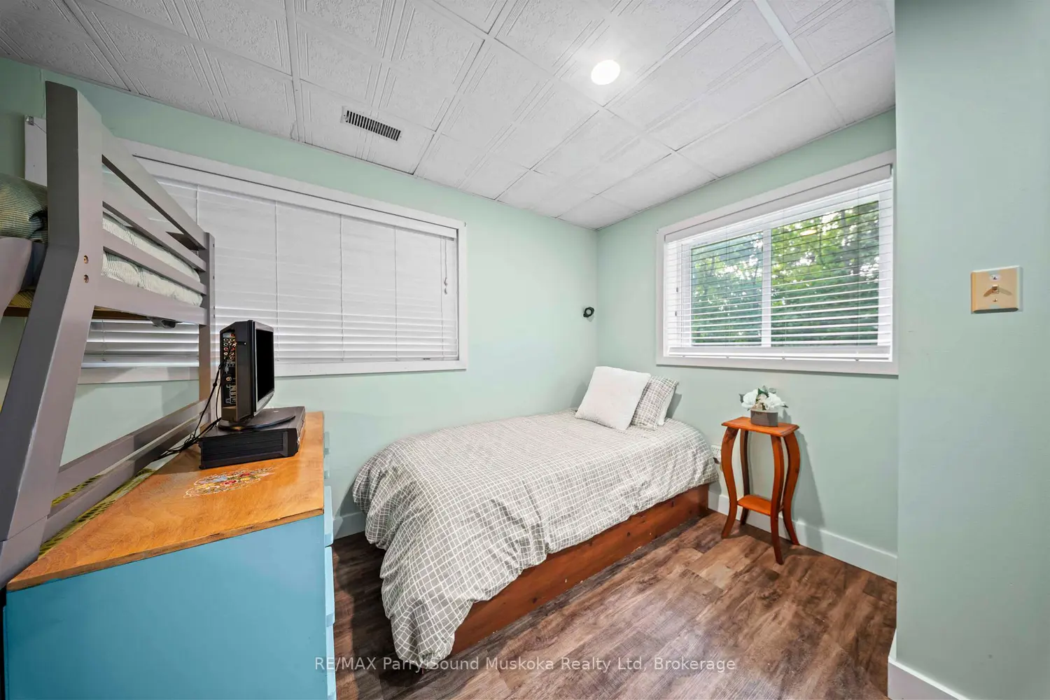 Additional image 7 of 16 Golden Horseshoe Lane