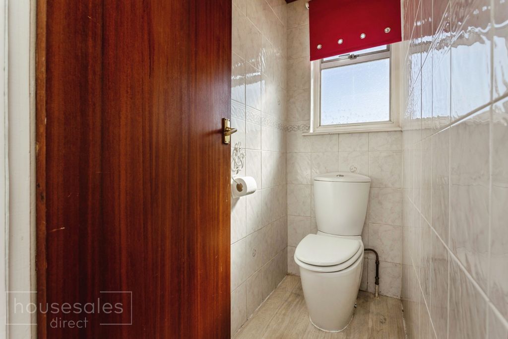 Additional image 4 of 3 bed terraced house for saleBlakeney Crescent, Leicester LE13