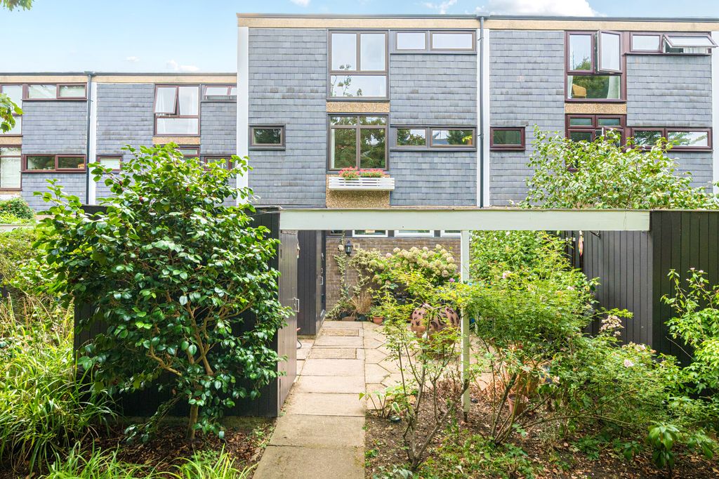 Additional image 13 of 3 bed maisonette for saleEdinburgh Gardens, Windsor SL4