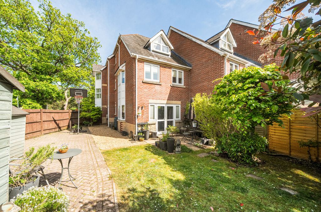 Additional image 13 of 4 bed terraced house for saleHill Lane, Upper Shirley, Southampton, Hampshire SO15