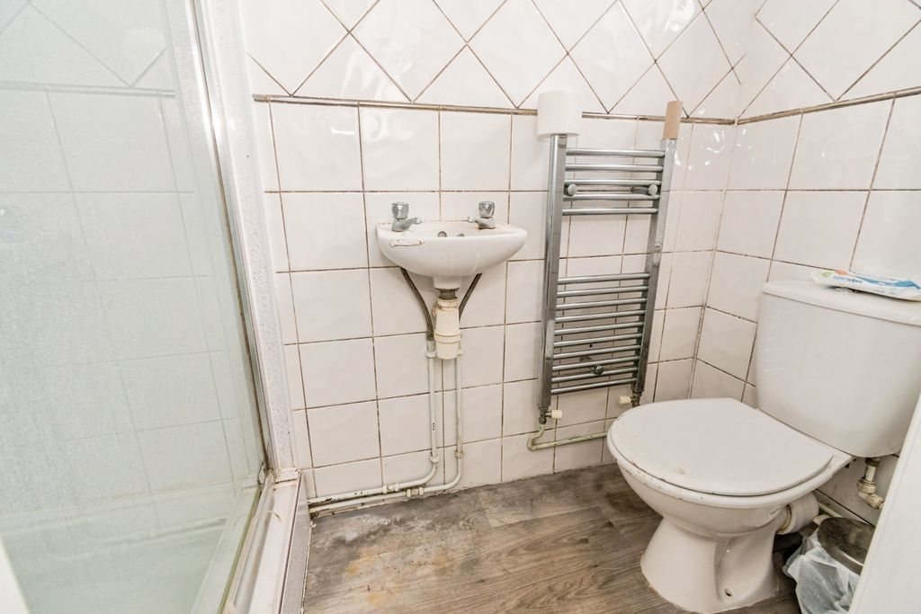 Additional image 5 of 5 bed detached house for saleHarborough Road, Southampton, Hampshire SO15