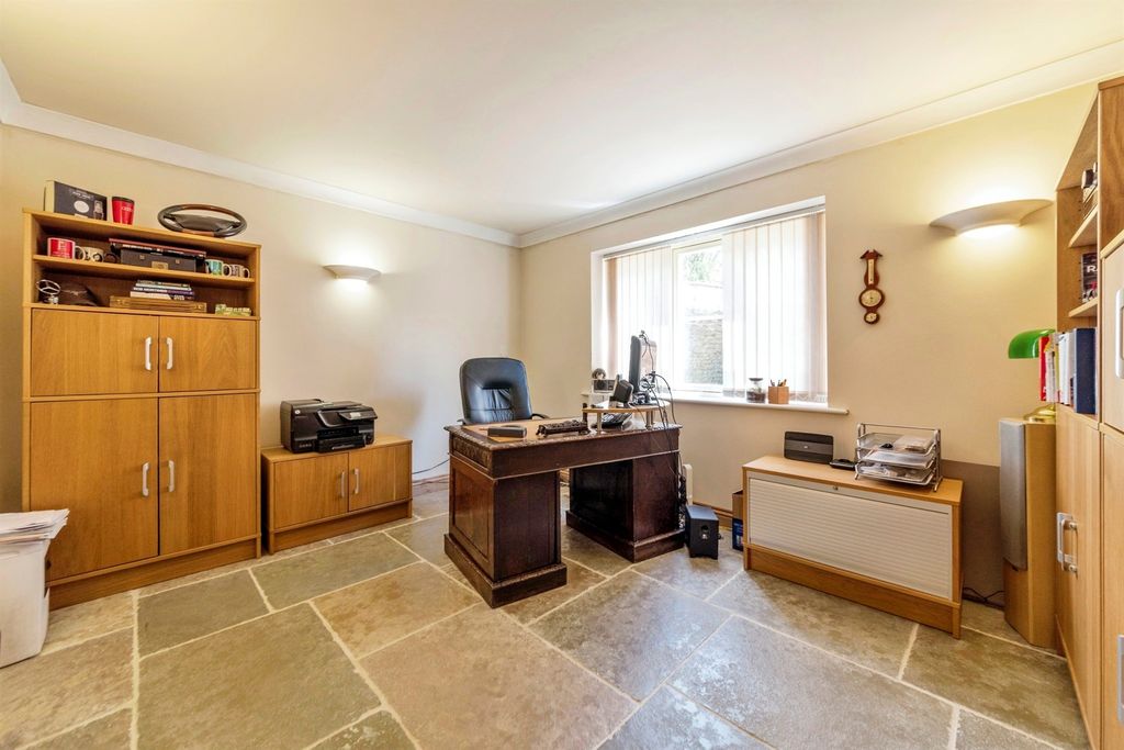Additional image 6 of 6 bed detached house for saleSpring Lane, Colsterworth, Grantham NG33