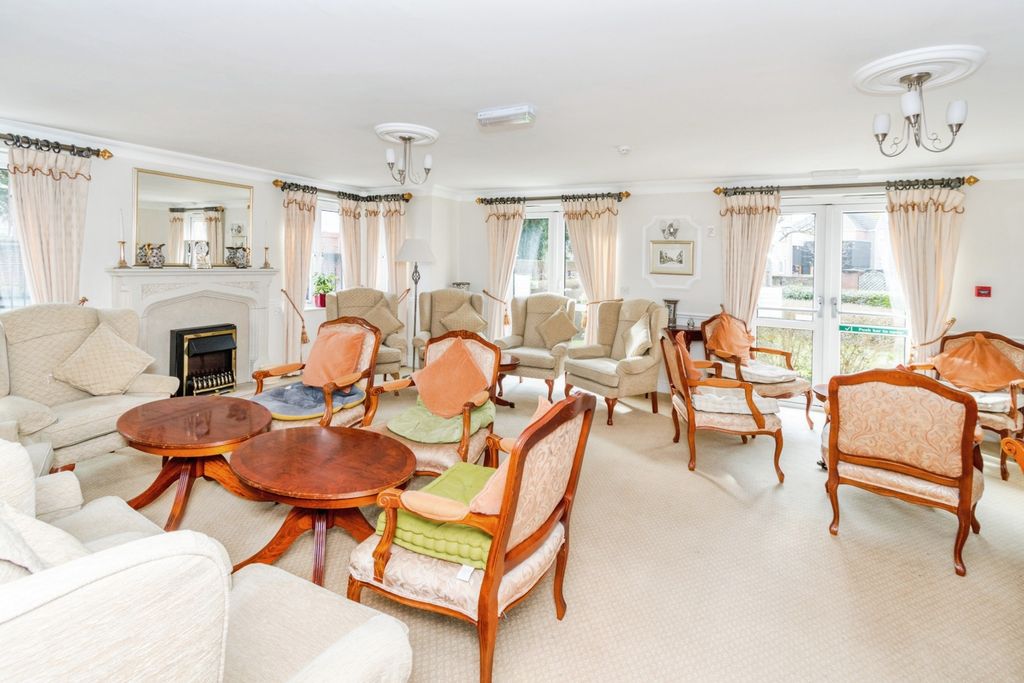 Additional image 6 of 1 bed flat for saleOakley Road, Southampton, Hampshire SO16